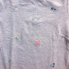 Buzo de algodón gris con flores bordadas Cheeky - 6A en internet
