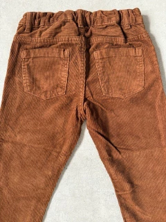 Pantalón de corderoy marron H&M - 6-7A - Comunidad Vestireta