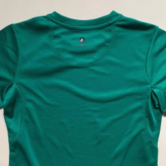 Remera manga corta "Dry Fit" Verde Mountain *NUEVO* - 8A en internet