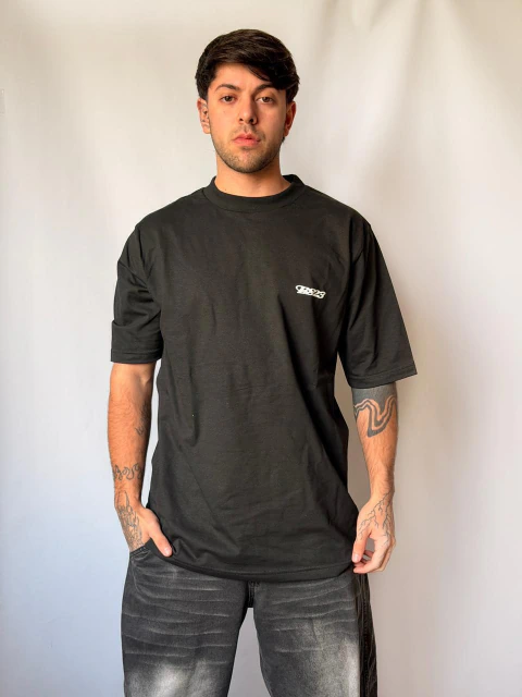 REMERA RESERVED NEGRO