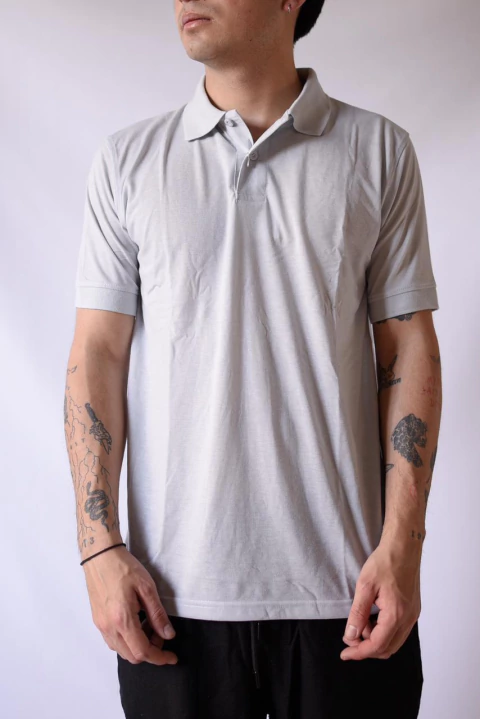 CHOMBA VICTORY IMPORTADA CELESTE PASTEL