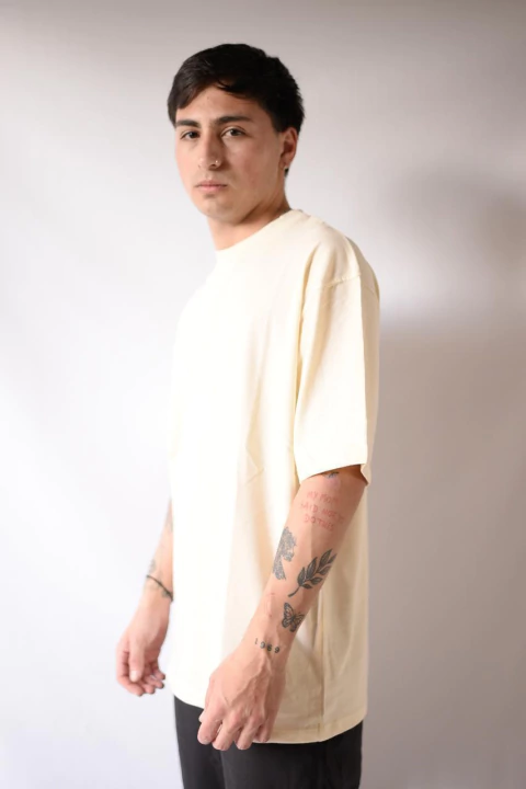 REMERA BASICA REGULAR LONZO CRUDO