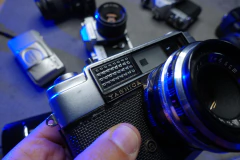 Yashica Minister II + Yashinon 45 mm f/2.8 en internet