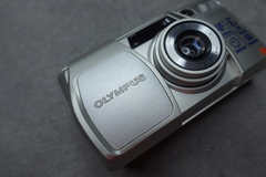 Olympus Infinity Zoom 76 con 38-76mm - Oeste Analogico