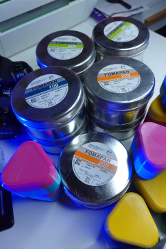 Combo Blanco y Negro de Fotografía Analógica | Fomapan 100, Fomapan 200 y Fomapan 400 + Estuche en internet