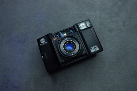 MINOLTA AF-SV - MINOLTA TALKER