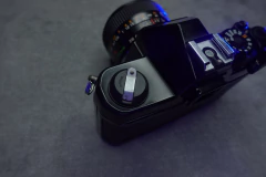 YASHICA FX-3 SUPER 2000 + LENTE 35MM F/2.8 en internet