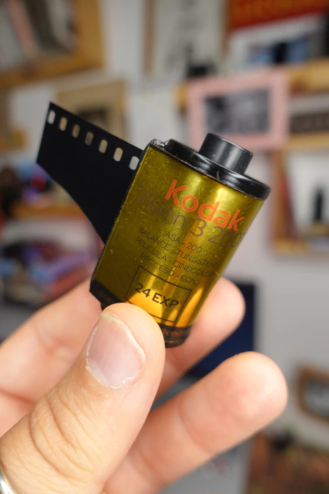 KODAK VISION 3 200T – PELÍCULA COLOR DE 24 EXPOSICIONES - comprar online