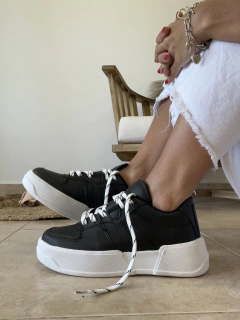 SACRAMENTO NEGRA - tienda online