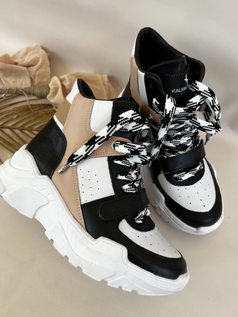 MADRID BLANCA, NEGRA Y NUDE