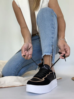 MALAGA NEGRA NUDE en internet