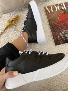 SACRAMENTO NEGRA en internet