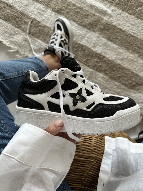 TOKIO BLANCO NEGRO