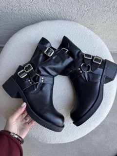 ELVIRA NEGRO en internet