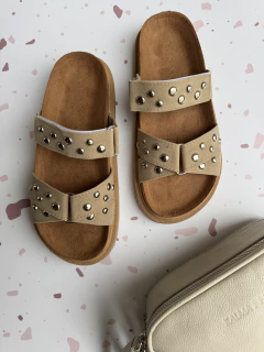 MANILA BEIGE TACHAS en internet