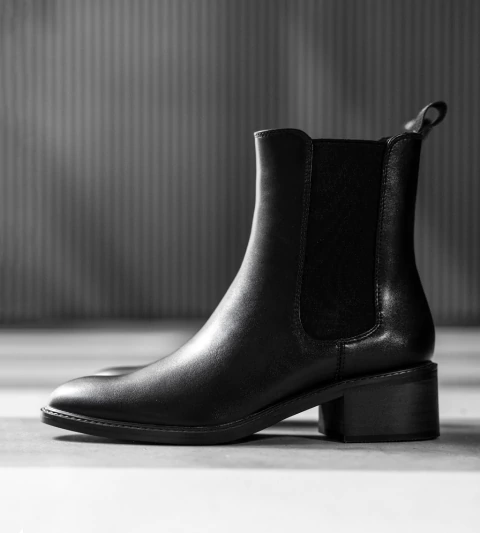 BOTA WANDER BLACK - comprar online