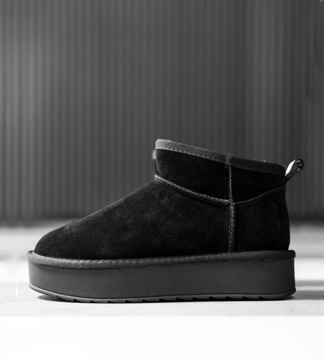 Bota Pander negra