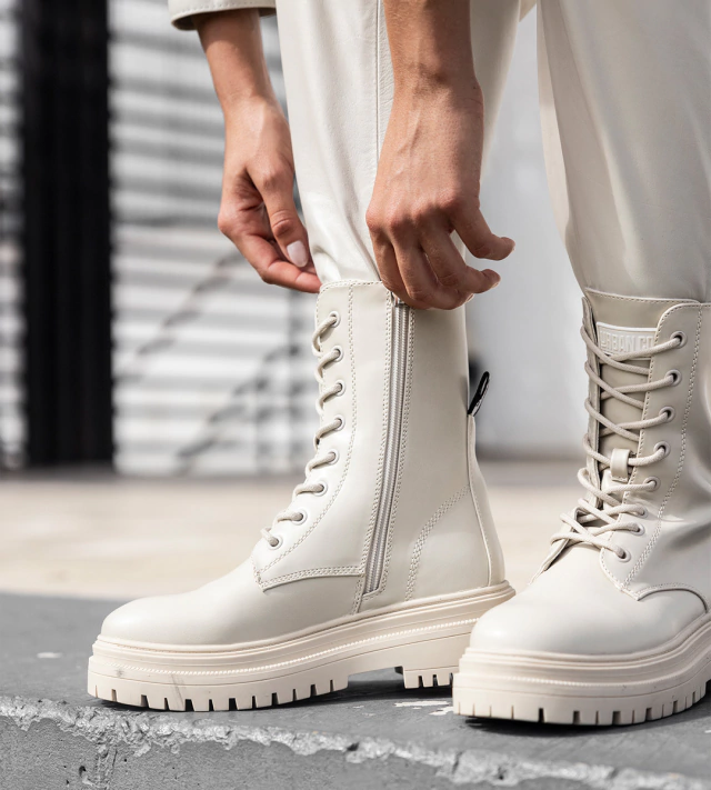 Borcego roselle off white