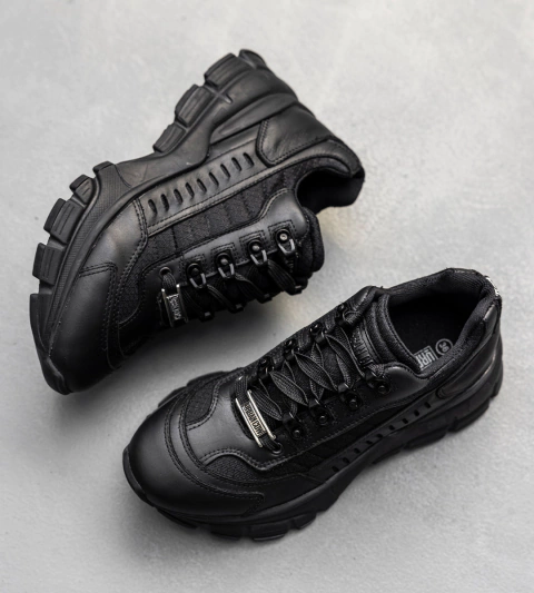 ZAPATILLA RUNE TOTAL BLACK