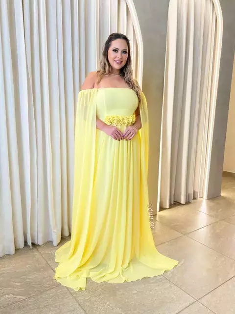 Vestido Iracema ombro a ombro manga capa flores cintura amarelo