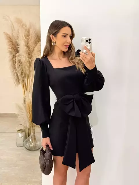 Vestido curto Brígida alfaiataria manga longa laço cintura preto
