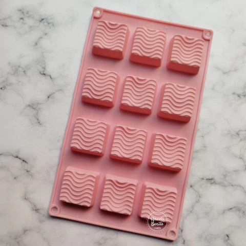 Silicona "CUBOS ONDEADOS X 12" - comprar online