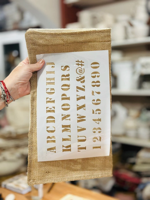 Stencil Mael Abecedario