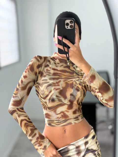 Remera Brunt - comprar online