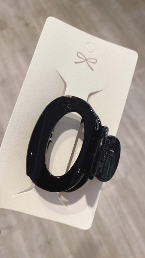 Broche Dana negro - comprar online