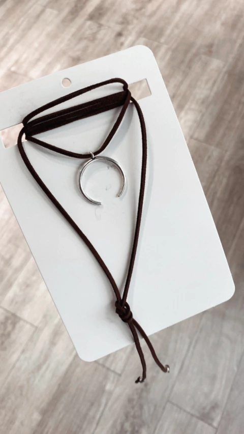 Collar Luna Chocolate - comprar online