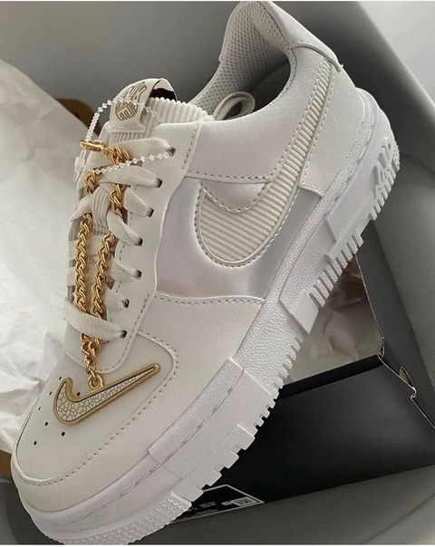 NIKE LUXXO EDIÇÃO ESPECIAL