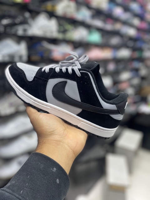NIKE DUNK PRETO CINZA