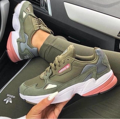 Adidas falcon verde