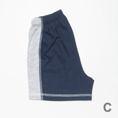 Art. 4002 - Short varón en internet