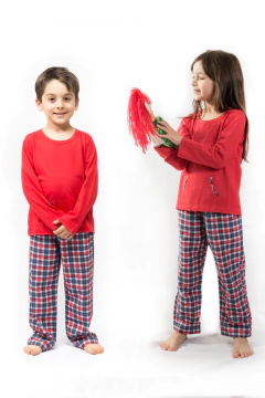 Art. 9172 - Piyama nena y varón en internet