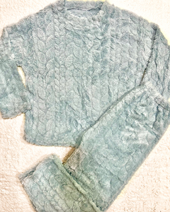 PIJAMA POLAR SOFT CELESTE PASTEL - comprar online