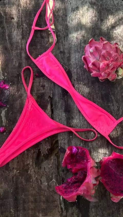 EN STOCK - Bikini Daniela en internet