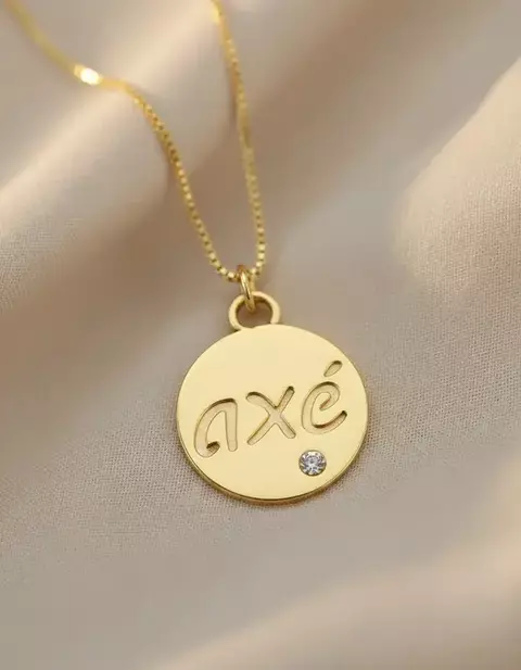 Colar Axé Pingente Medalha banhado a ouro 18k - comprar online