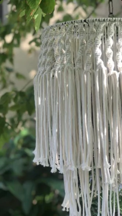 Lámpara Macramé Flecos - comprar online
