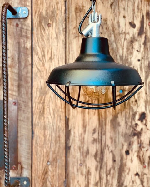 Galponera 25 Línea Antique con reja