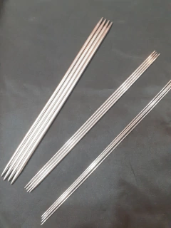 AGUJA DOBLE PUNTA 25 Metal x 4