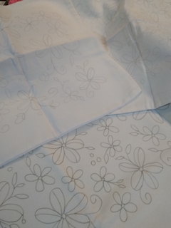 KIT PIE DE CAMA GABARDINA en internet