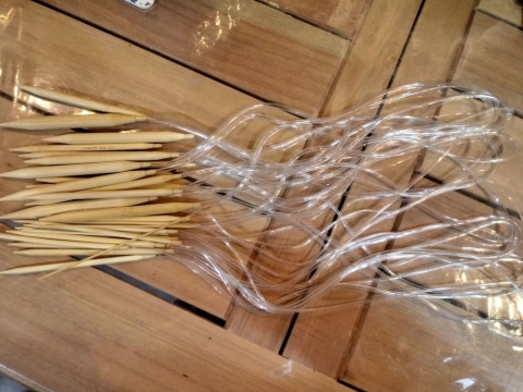 AGUJAS CIRCULARES BAMBU 1mt c/u