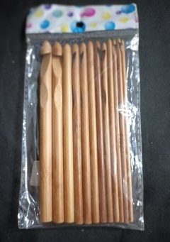 Aguja crochet de bambú 12