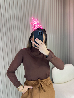 Blusa básic insp zar@ (marrom) - Jordanna Galia Store