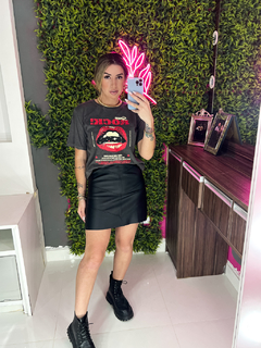 Saia curta couro eco (preto)) - Jordanna Galia Store