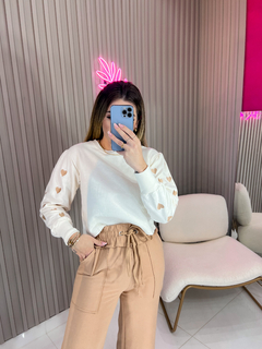 Cropped MOLETOM corações (off white/nude) - comprar online