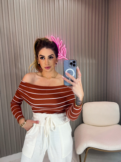 Blusa Laura ombro a ombro canelado (terracota)