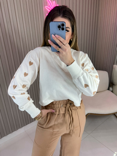 Cropped MOLETOM corações (off white/nude)