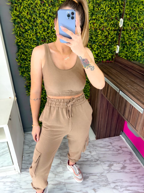 Cropped Regata moletom (caqui)